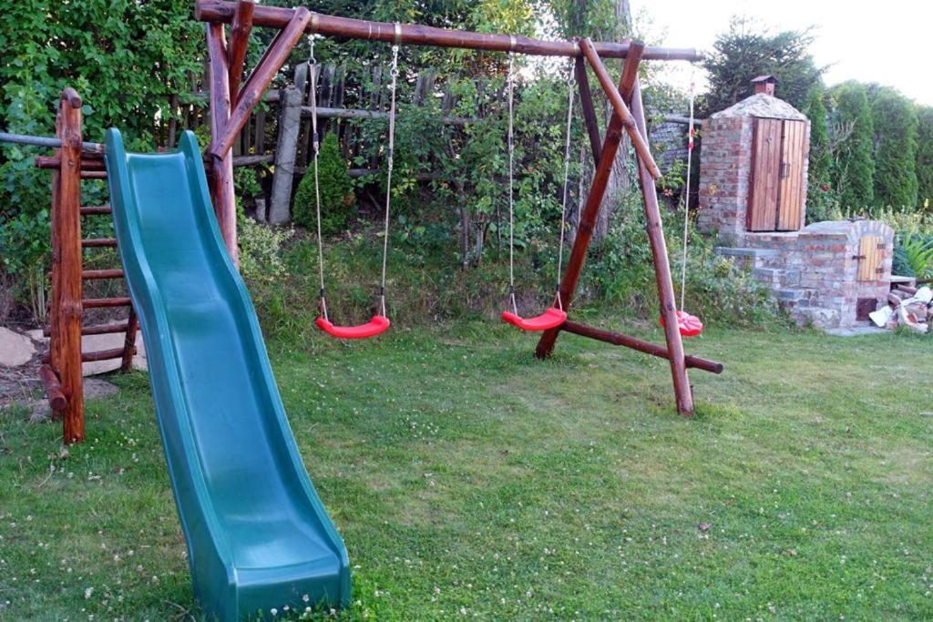 Gardna WielkaWczasy Z Wedkaアパートメント エクステリア 写真